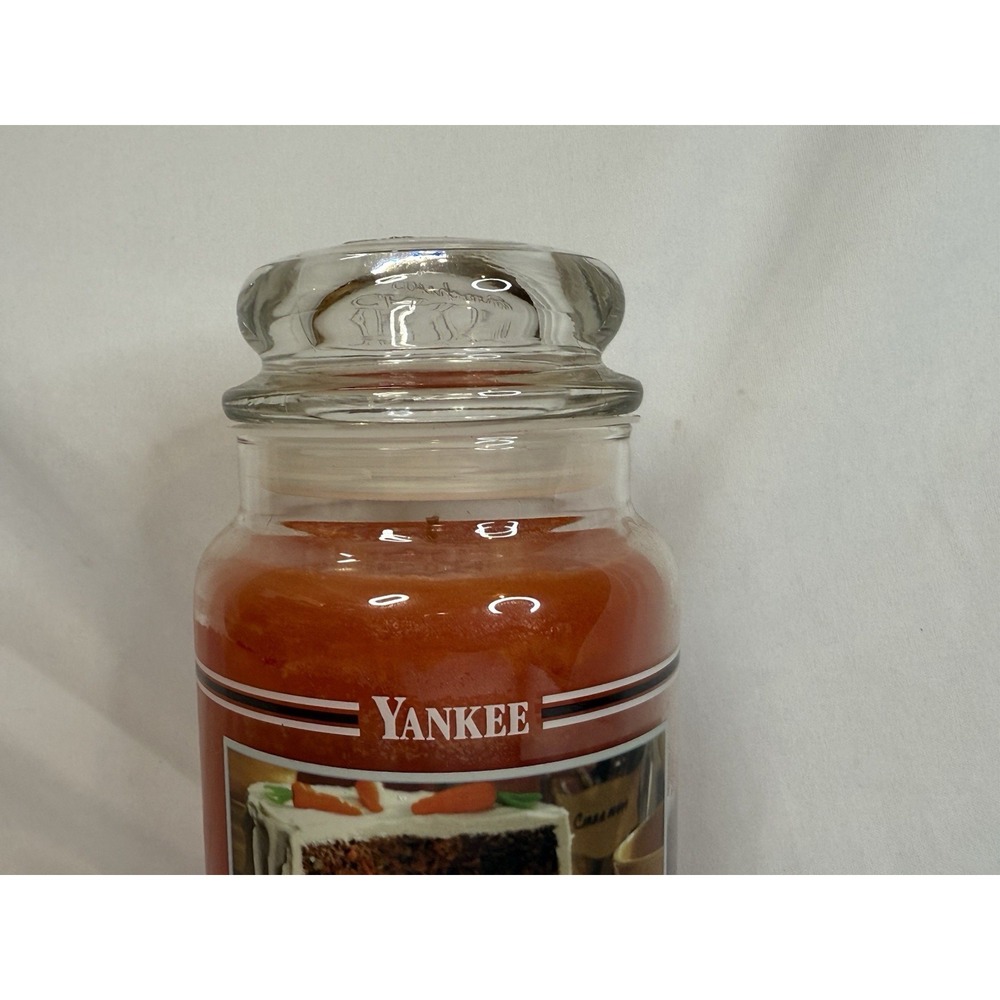 Yankee Candle 22 Oz CARROT CAKE Discontinued BLACK BAND. Housewarmer RARE - Picture 3 of 9